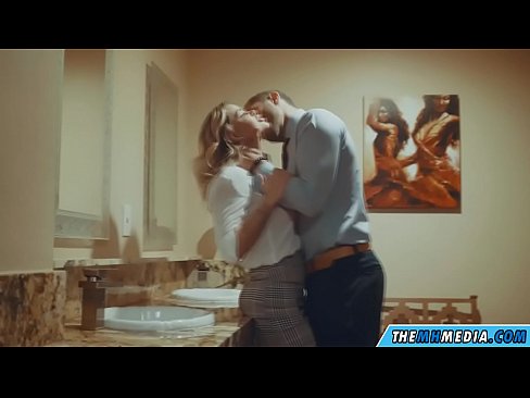 ❤️ Nuair a mheallann blonde busty tú i seomra scíthe poiblí ☑  Físeán gnéis  ag porn % ga.mass-pr.ru%  ❌❤